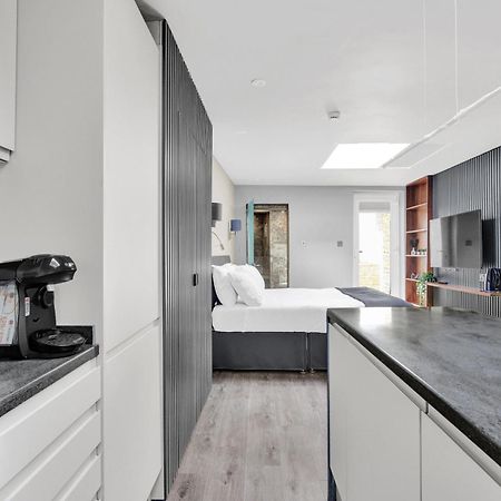 Skyline Studios London Bagian luar foto