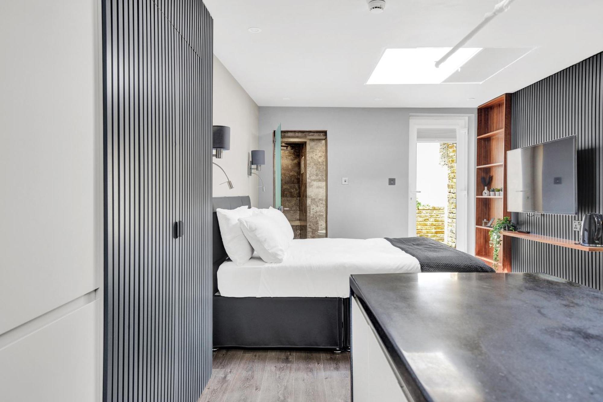 Skyline Studios London Bagian luar foto