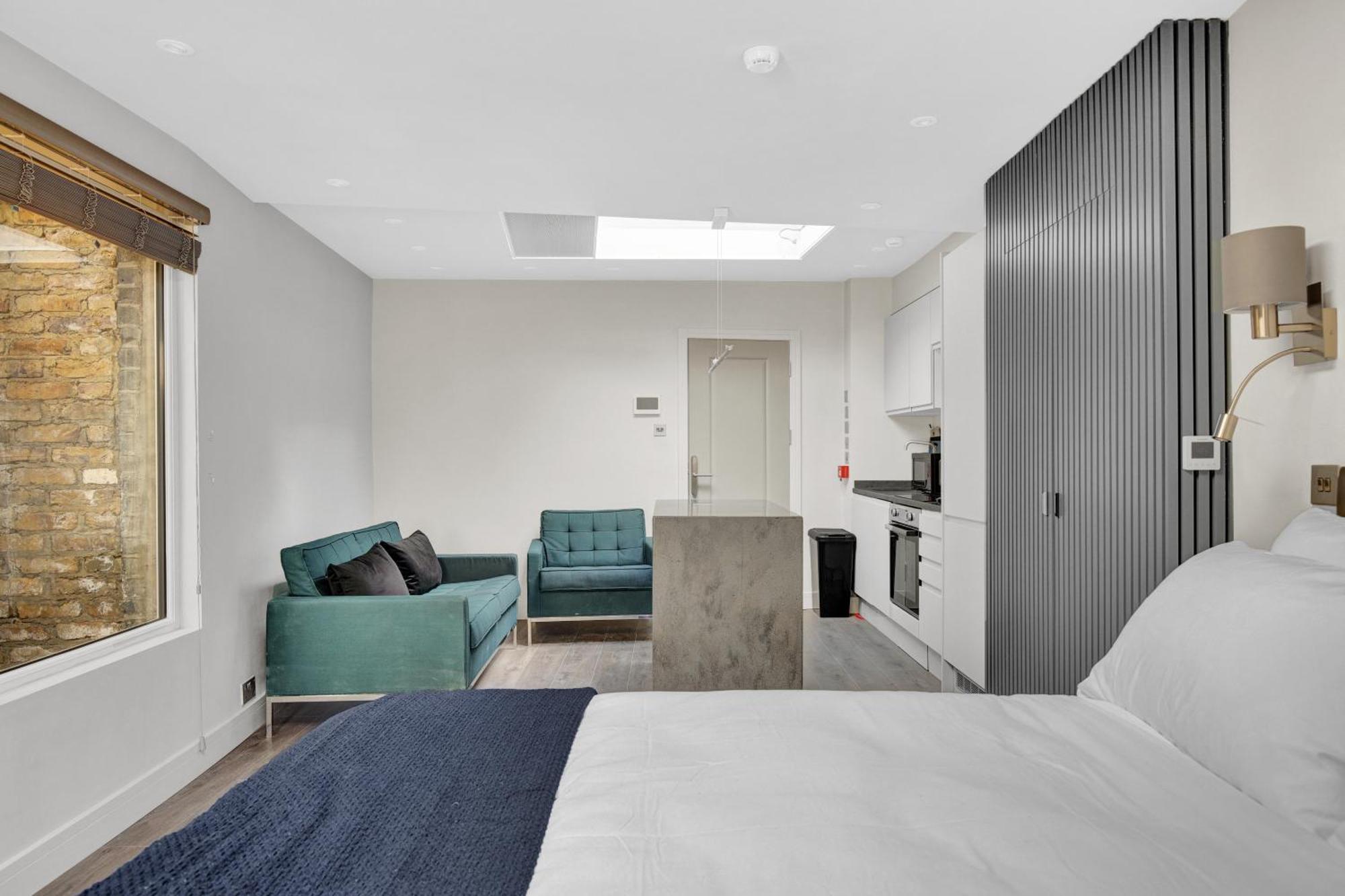 Skyline Studios London Bagian luar foto