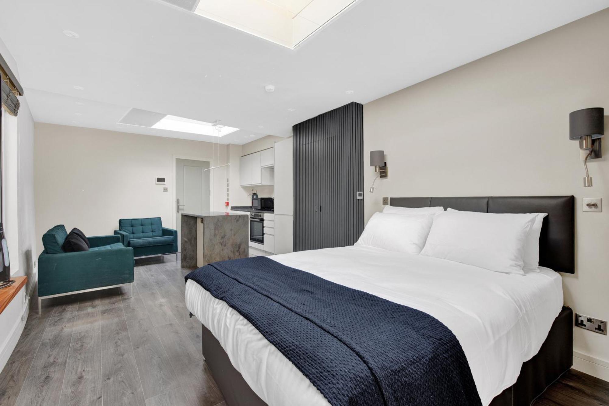 Skyline Studios London Bagian luar foto