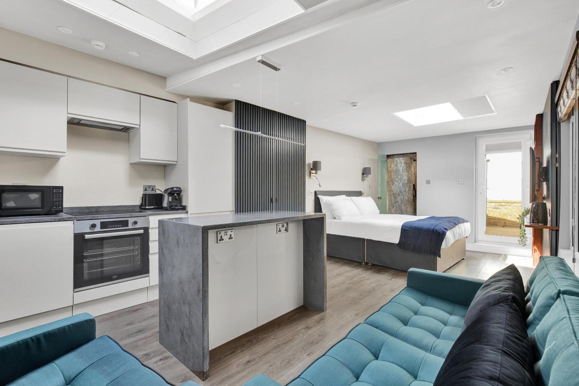 Skyline Studios London Bagian luar foto